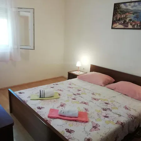 Appartement Zlata *